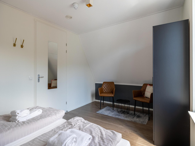 Bedroom 2, Luxury apartment in Koudekerke with sauna, Veere