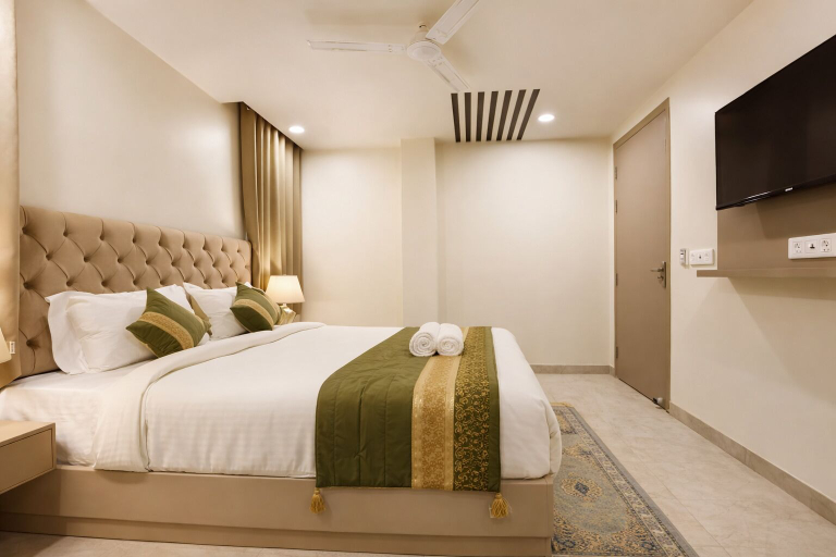 Room 2, OPO Collection, Delhi