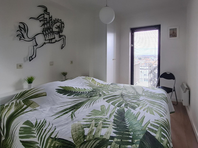 Room 5, Apartment by North Sea With Ocean Views, West-Vlaanderen