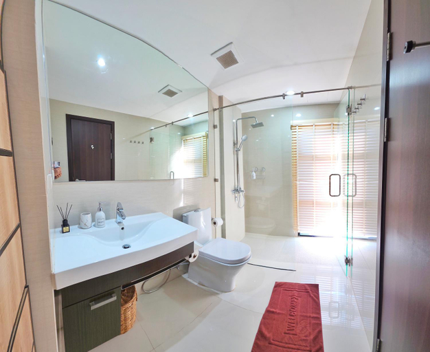 Bathroom 3, The Title, Phuket Island