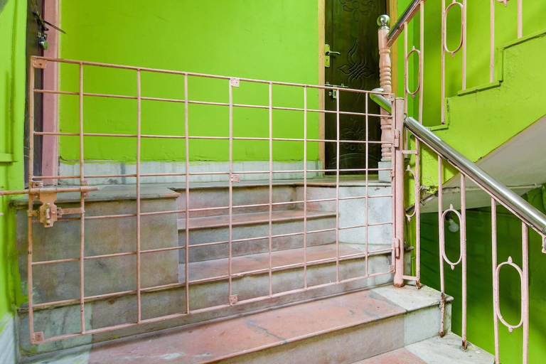 Reception 2, Hotel O Shakuntala Park Bus Terminus, South 24 Parganas