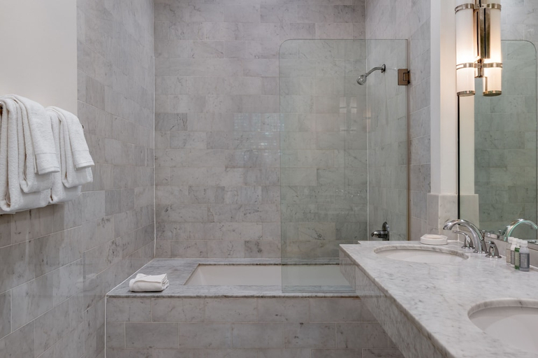 Bathroom 4, Hotel Royal, Orleans