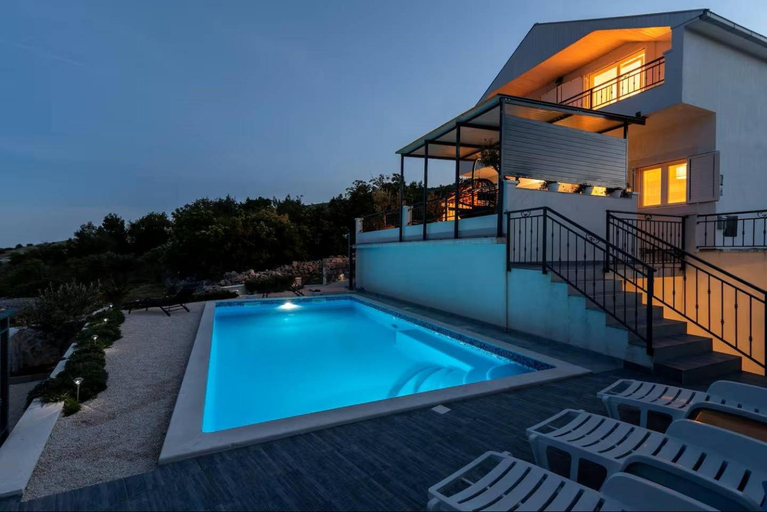Sport & Beauty 2, Three Bedroom Villa, Seget