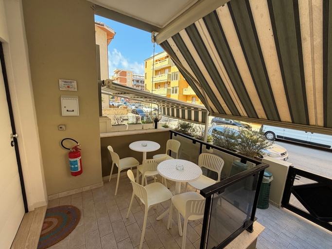 Others 5, The Smerald, Sassari
