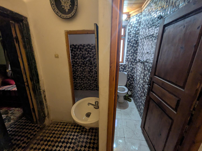 Bathroom 3, Dar Chbanate, Essaouira