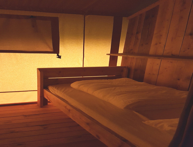 Room 5, Mountain Glamping Retreat for 6 Guests, Feldkirchen
