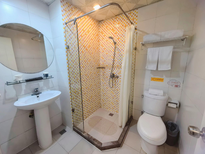 Bathroom 3, Home Inn Baoding South 2nd Ring Changcheng Headquarters, Baoding