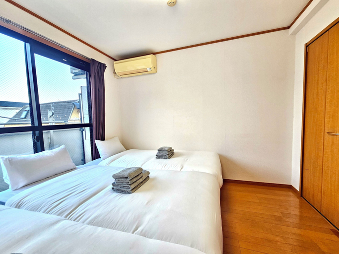 Room 1, Gold Mansion Apartments, Shinjuku