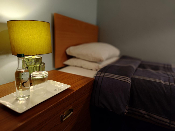 Bedroom 2, Windsor Local, Pembrokeshire