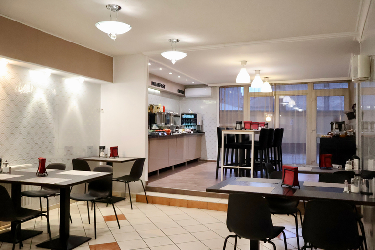 Food & Drinks 5, Triple M Hotel, Budapesti