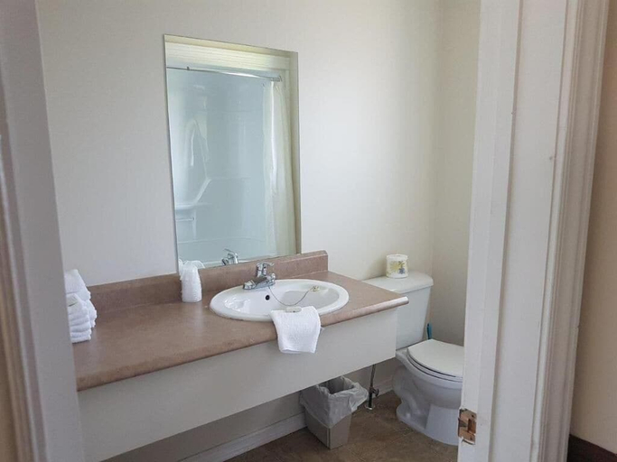 Bathroom, Camping Baie de Gaspé, La Côte-de-Gaspé
