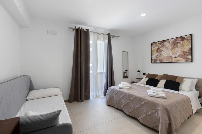 Bedroom 2, I TRAMONTI DEL GOLFO - Sicilian B&B, Palermo
