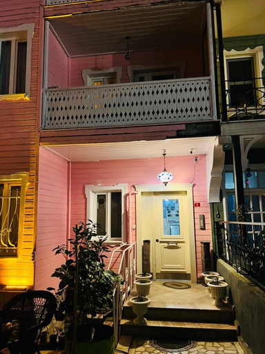 Exterior detail, Pembe Köşk Old City Center Sultanahmet, Fatih