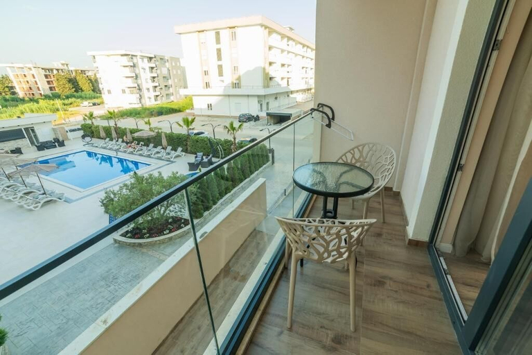 Outdoor dining 3, Hotel Umma