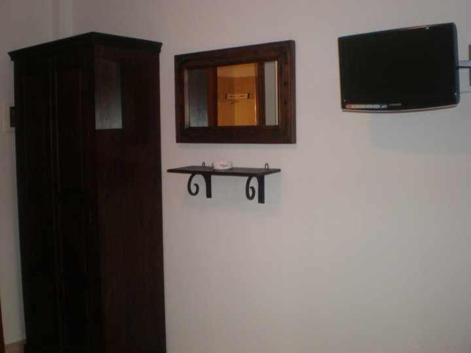 Others 4, Hotel Sarandos, Central Macedonia