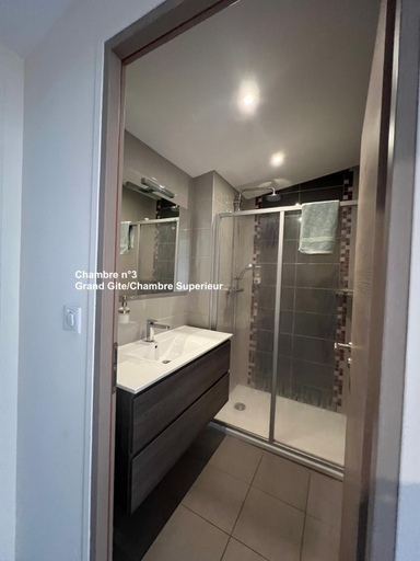 Bathroom 3, Chambres D'hotes & Champagne Douard, Aisne