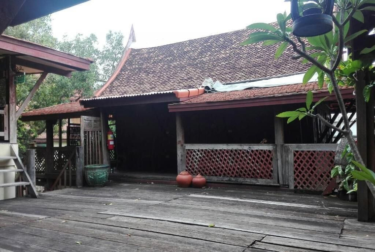 Exterior 3, Luang Chumni Village, Bang Pa-In