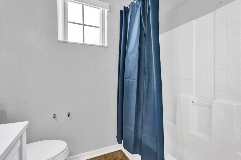Bathroom 4, Bedrooms 3 Bathroom Hampton Lakes 573 BC, Polk