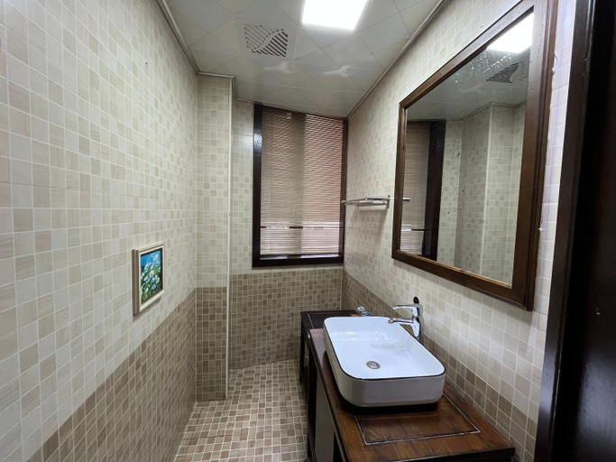 Bathroom 5, 燕栖居民宿凤凰古城店, Xiangxi Tujia and Miao