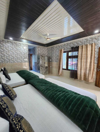 Room 2, Hotel Khetan Residency Yamunotri Dham, Uttarkashi