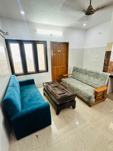 Living area, Hotel Royal Haven, Lucknow