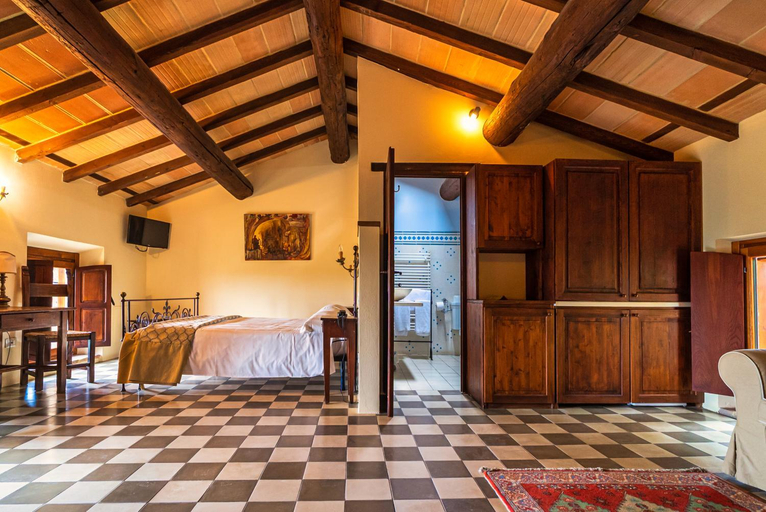 Bedroom 3, Antico Borgo di Tabiano Castello, Parma