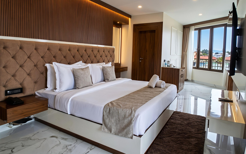 Room 2, Valmere Chery Blossom Suites, East Khasi Hills