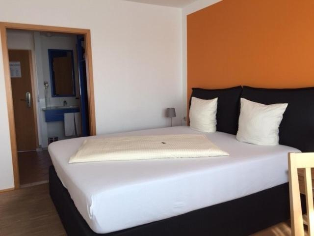 Bedroom 3, Hotel Frankenhöhe, Ansbach