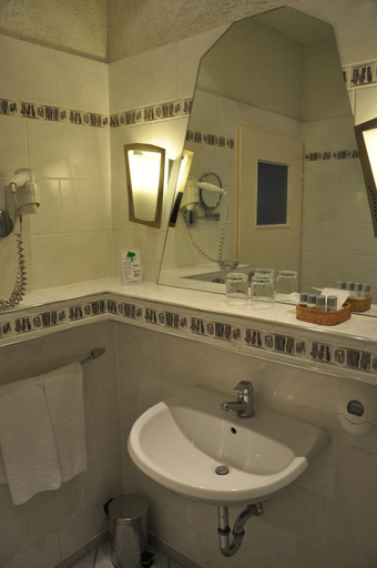 Bathroom 4, Hotel Pension Savoy am Kurfurstendamm, Berlin