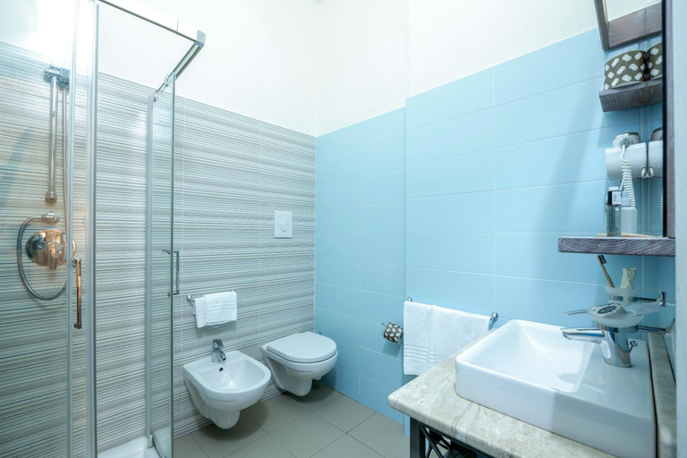 Bathroom, TUI BLUE Budoni, Nuoro