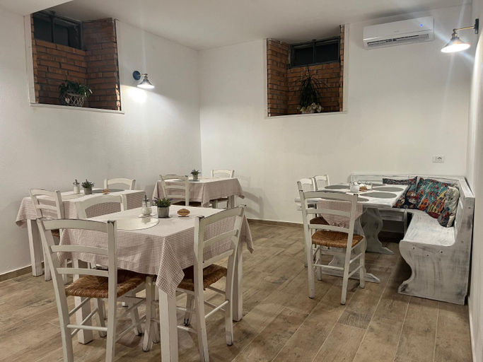 Food & Drinks 3, B&b Red House, Lecco