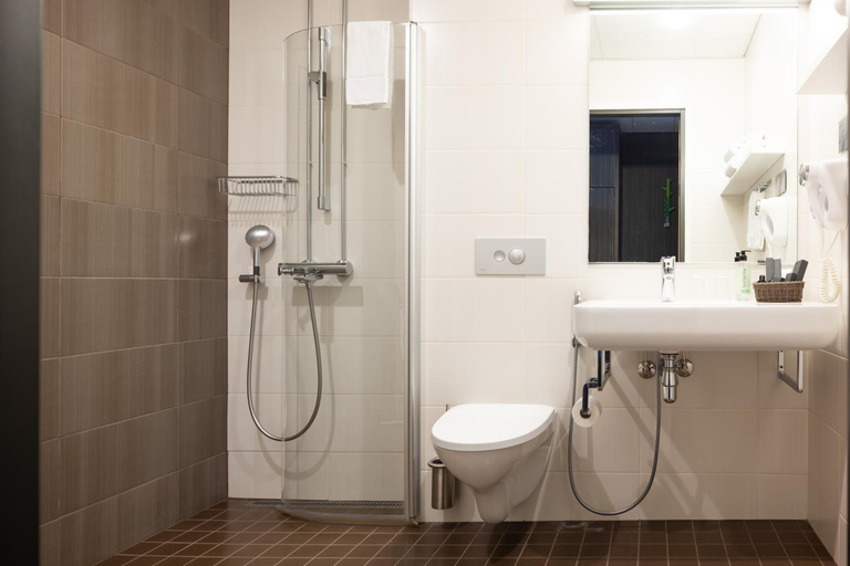 Bathroom 5, Norlandia Tampere Hotel, Pirkanmaa