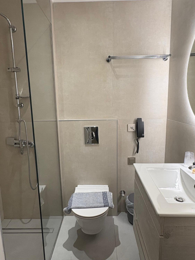 Bathroom 2, ZAKROS HOTEL, Peloponnese