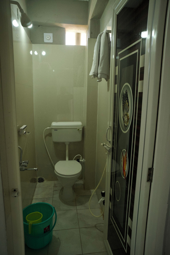 Bathroom 3, Riveraside Villa, Khordha