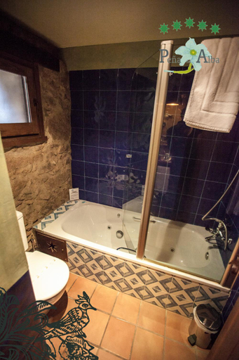 Bathroom 5, Hotel Ruralis Pena Del Alba, Cáceres