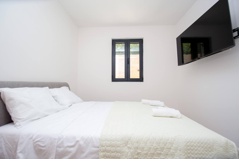 Bedroom 2, Nina Apartments Prcanj