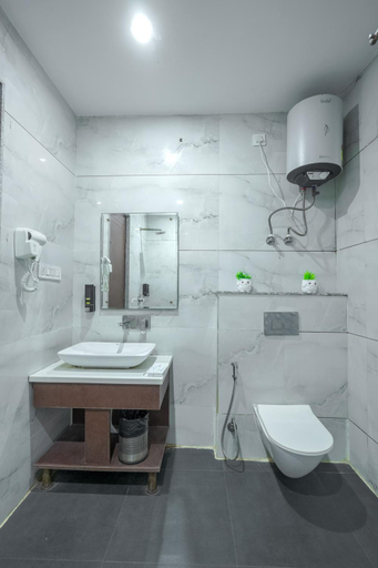 Bathroom 4, Hotel Granvia, Sahibzada Ajit Singh Nagar