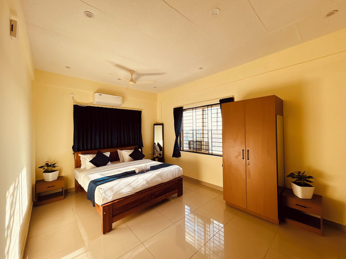 Room 2, SB Royal INN, Mysore