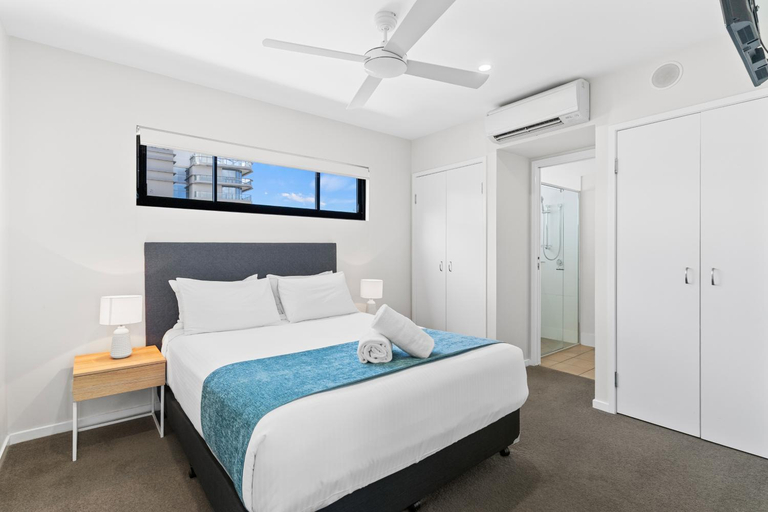 Bedroom 2, Direct Collective - Seabreeze Mooloolaba, Maroochy - Mooloolaba