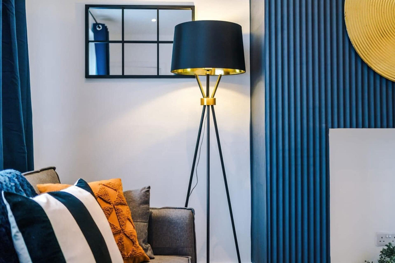 Living area 5, House Sleeps 7 With Garden and Free Parking, Tameside