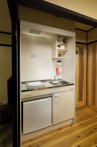 Private kitchen, Kanade Tofukuji-minamimon, Kyoto