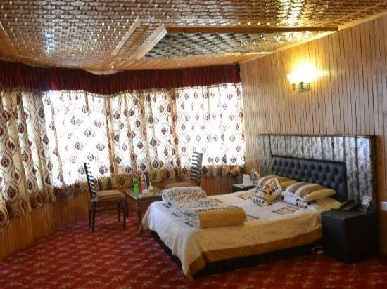 Others 5, Hotel Hilltop, Baramulla
