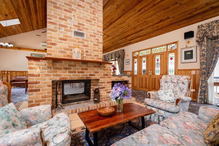 Public Area 4, Robyns Nest Lakeside Resort, Bega Valley