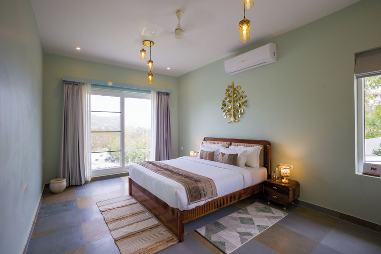 Room 5, ELIVAAS Festiva Mansion 3 BHK Villa, Udaipur
