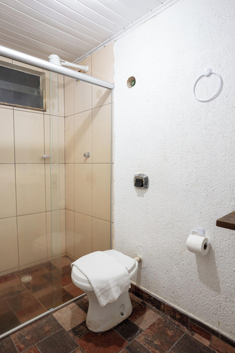 Bathroom 4, Rede Andrade Porto Center, Porto Seguro