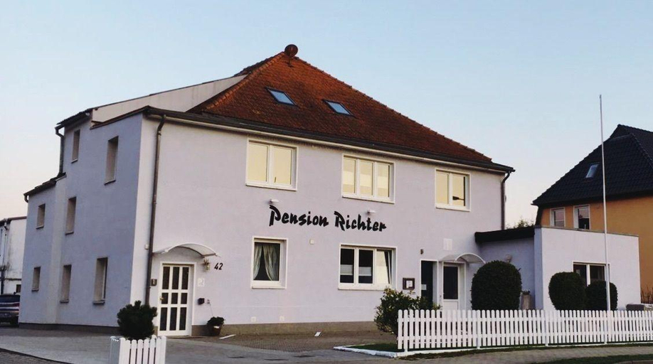 Exterior & Views, Pension Richter, Rostock