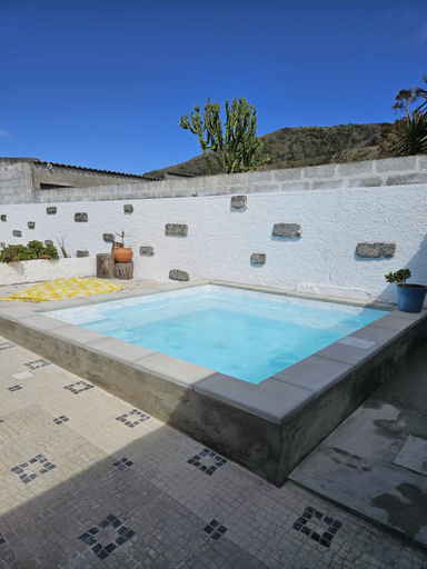 Sport & Beauty 2, Casa da Uva-Mosteiros Vineyards House-Heated swimming-pool, Ponta Delgada