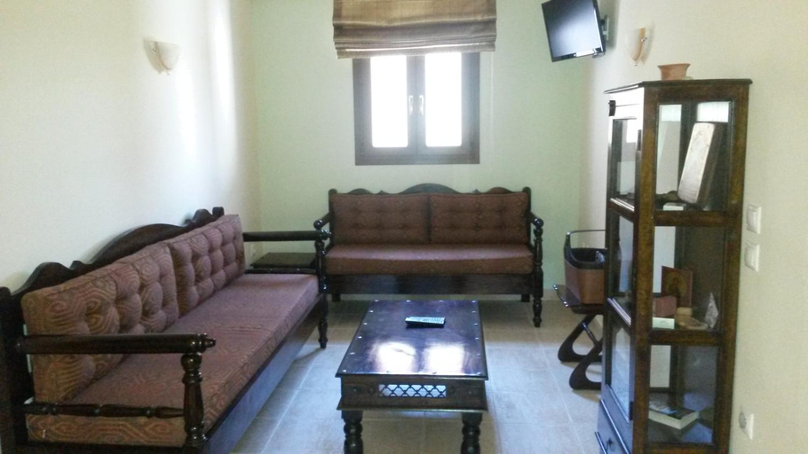 Others 3, Hotel Sarandos, Central Macedonia