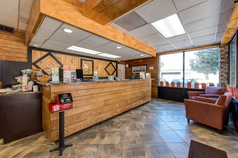 Public Area 3, Quality Inn Creekside - Downtown Gatlinburg, Sevier