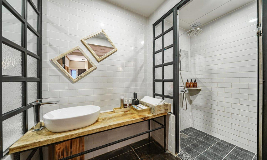 Bathroom 5, Daegu Dongseong-ro Brown Dot Dongseong-ro Branch, Buk